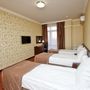 Гостиница Фаворит, Трёхместный стандартный номер с 3 кроватями и балконом, фото 79
