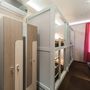 Гостиница Privet Hostel, Пятиместный номер с общей ванной комнатой, фото 52