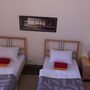 Отель Маралунга, Двухместный номер с 2-мя кроватями с общей ванной комнатой, фото 23