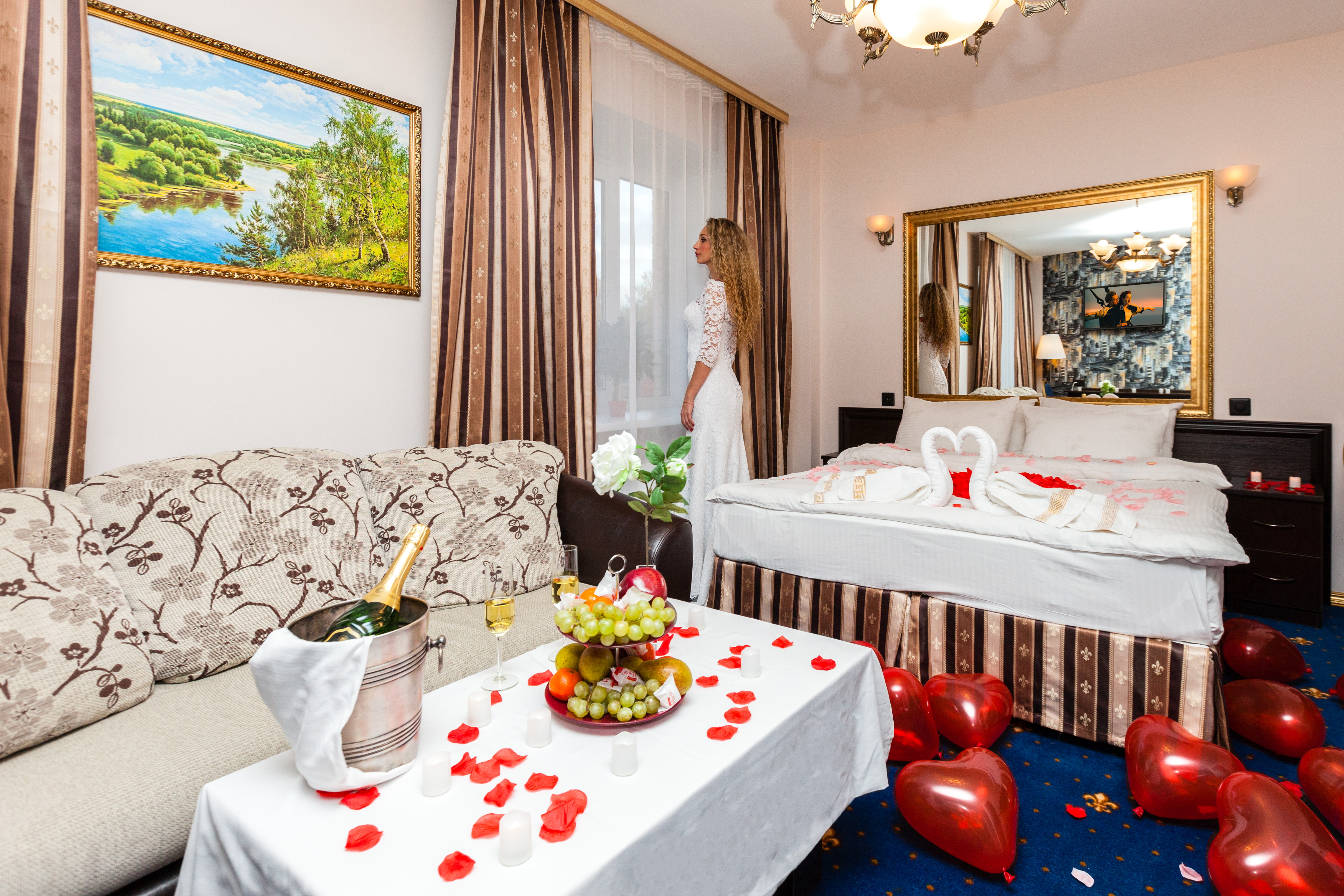 Boutique hotel. Бутик отель Гранд 3 Санкт Петербург. Бутик отель Гранд Санкт-Петербург морская набережная. Отель Гранд отель морская набережная 39. Отель «Grand Boutique Hotel» в Бухаресте.