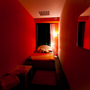 Хостел Тепло, Двухместный номер с одной двуспальной кроватью "оранж", фото 71