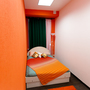 Хостел Тепло, Двухместный номер с одной двуспальной кроватью "оранж", фото 76