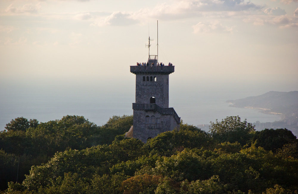 Башня на горе ахун в сочи фото