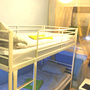 Арт хостел Сквот, Двухместный номер эконом-класса с 2 отдельными кроватями и общей ванной комнатой, фото 14