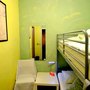Арт хостел Сквот, Двухместный номер эконом-класса с 2 отдельными кроватями и общей ванной комнатой, фото 19
