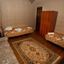 Гостевой дом Центральная усадьба, Семейный номер студия с общей ванной комнатой, фото 23