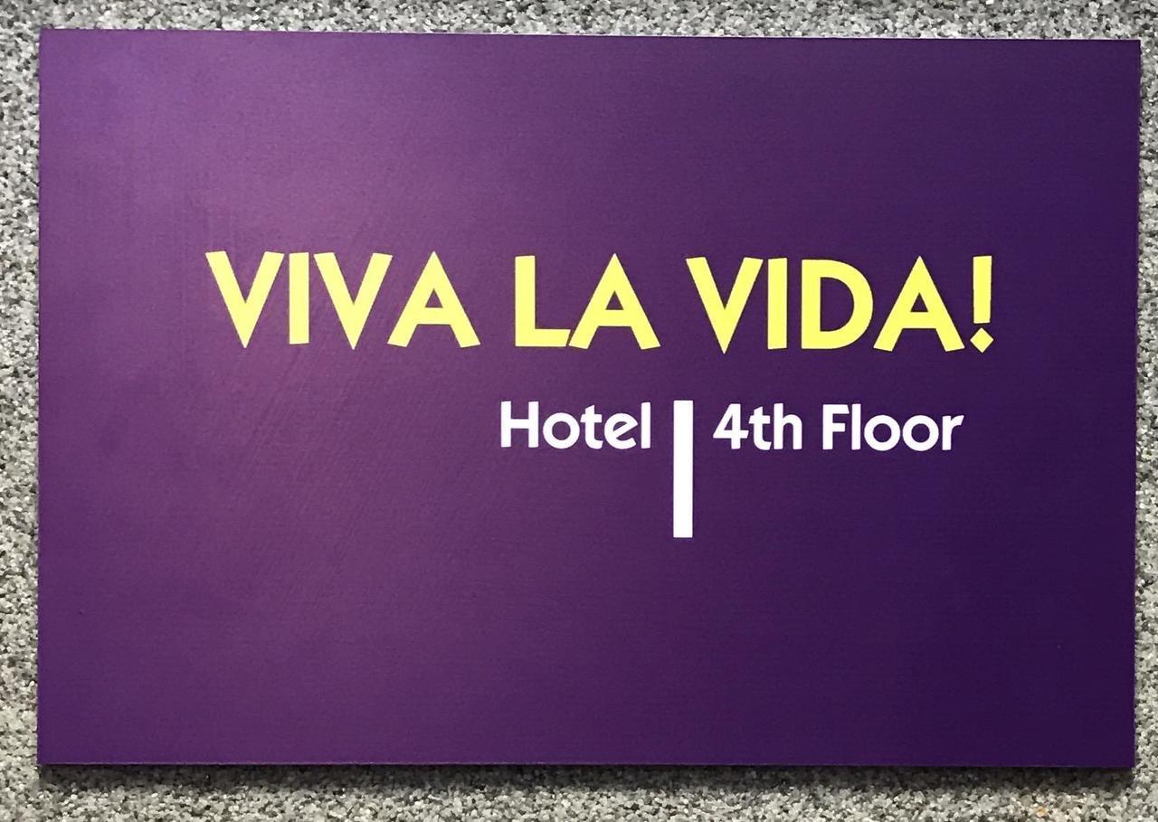 Гостиница Viva логотип.