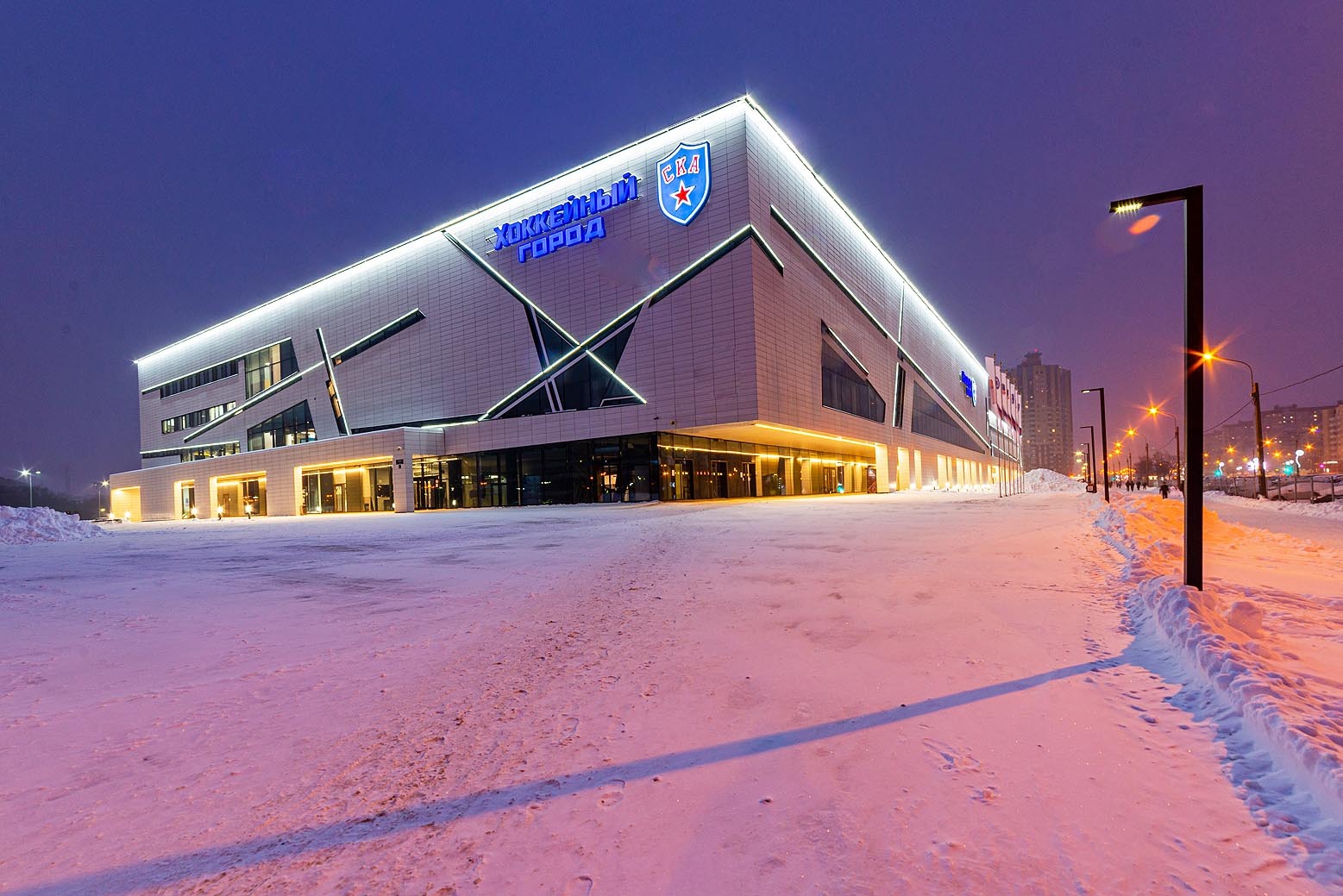Дом хк. Дворец спорта СКА Петербург. Гостиница хоккейный город. Хоккейный город внутри. Хоккейный дом СПБ.